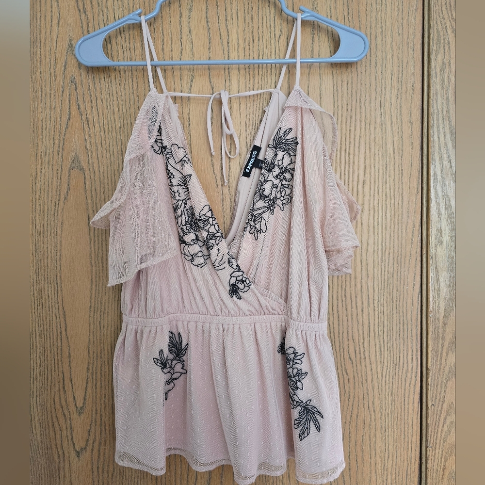 Express Blush Top with Black Floral Embroidery